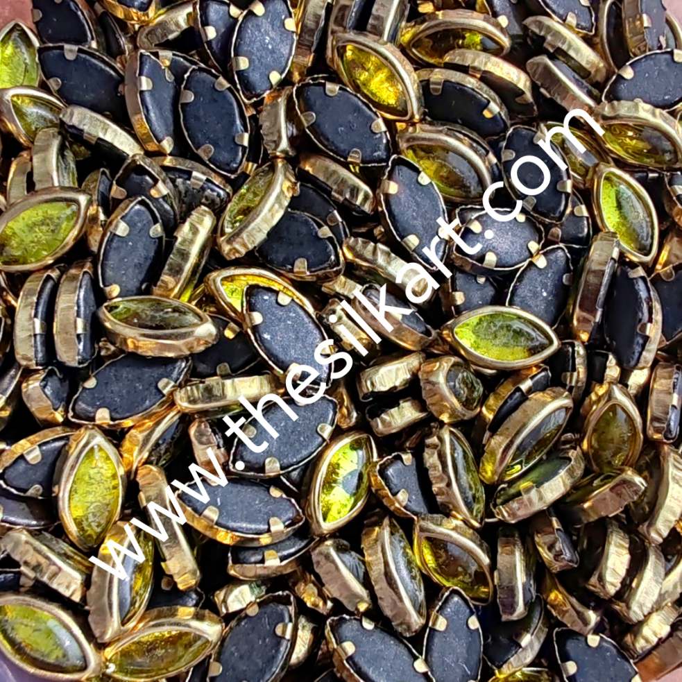 8k Eye shape gloss kundhans