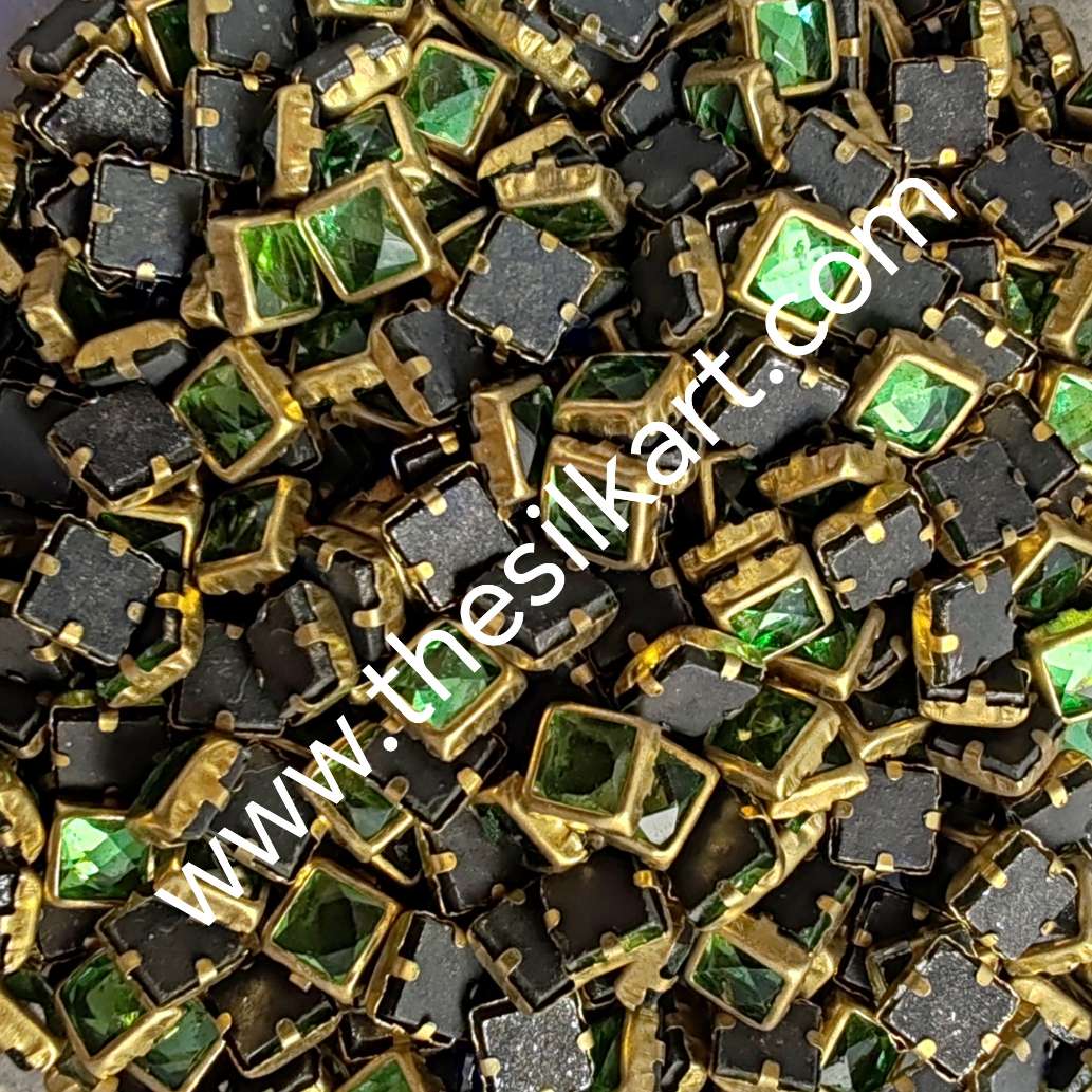 4*4 square light green glossy