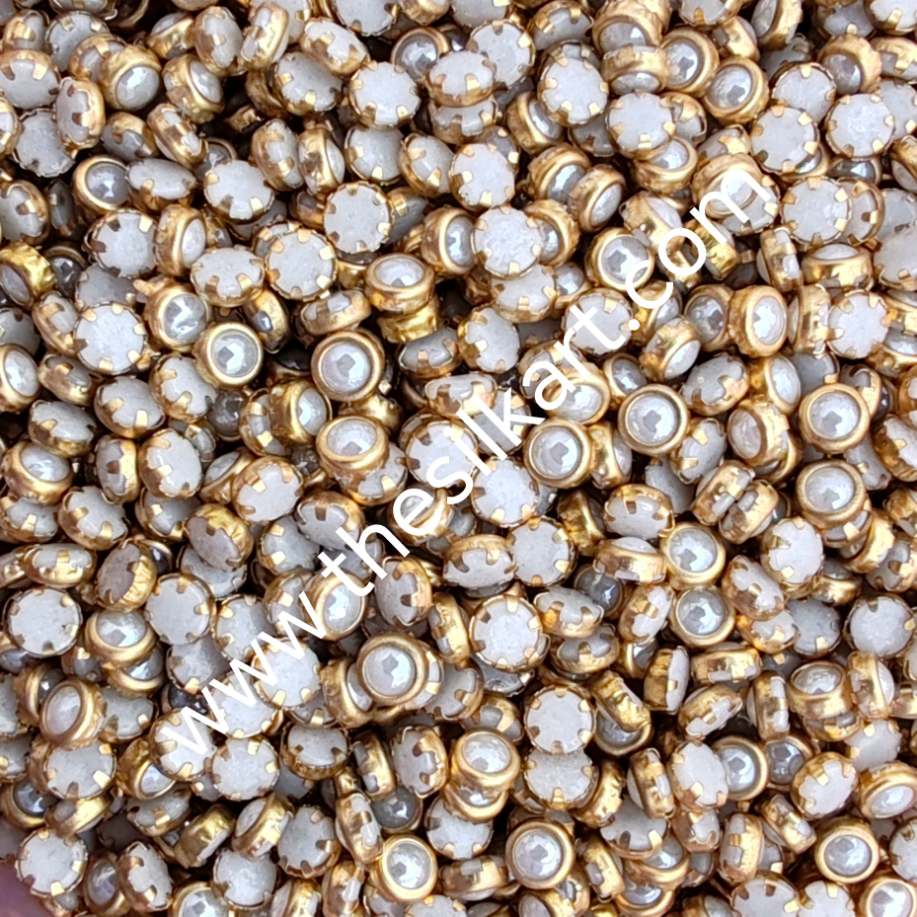 ceramic[peral]white and gold kundans