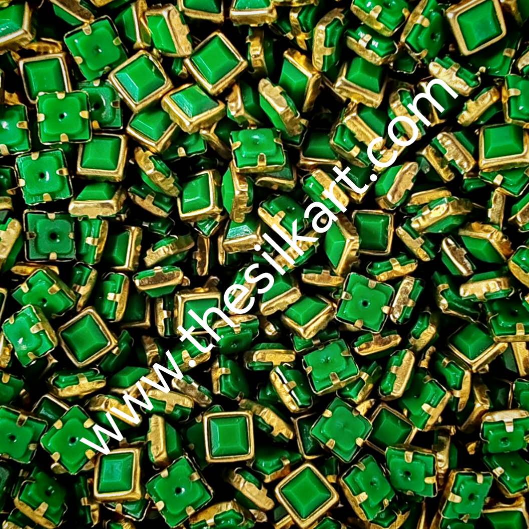 4*4 square green matt