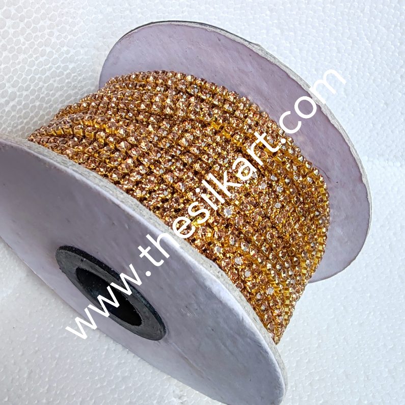 gold coloue stone chaine