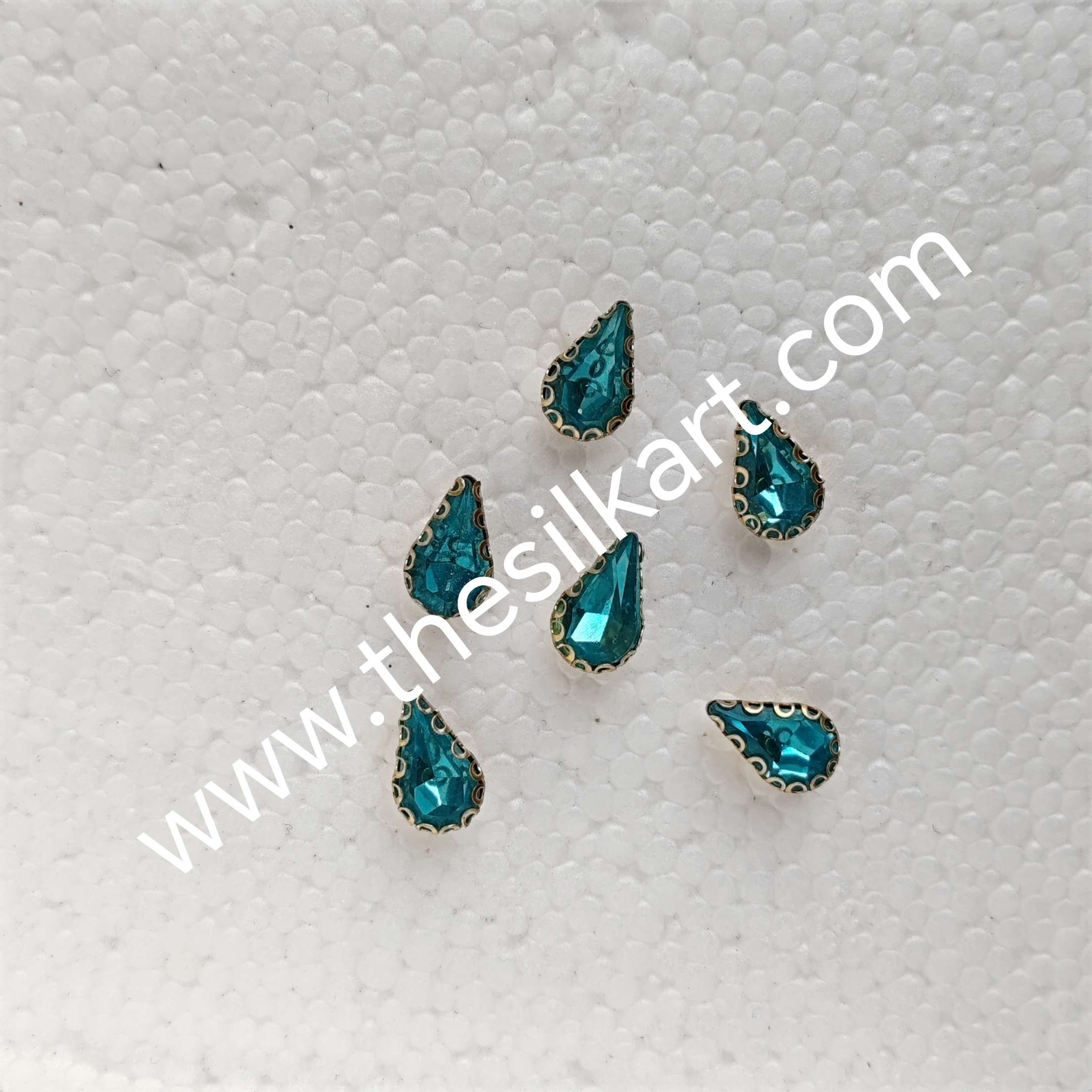 10*6 size drop skyblue colour clipstones