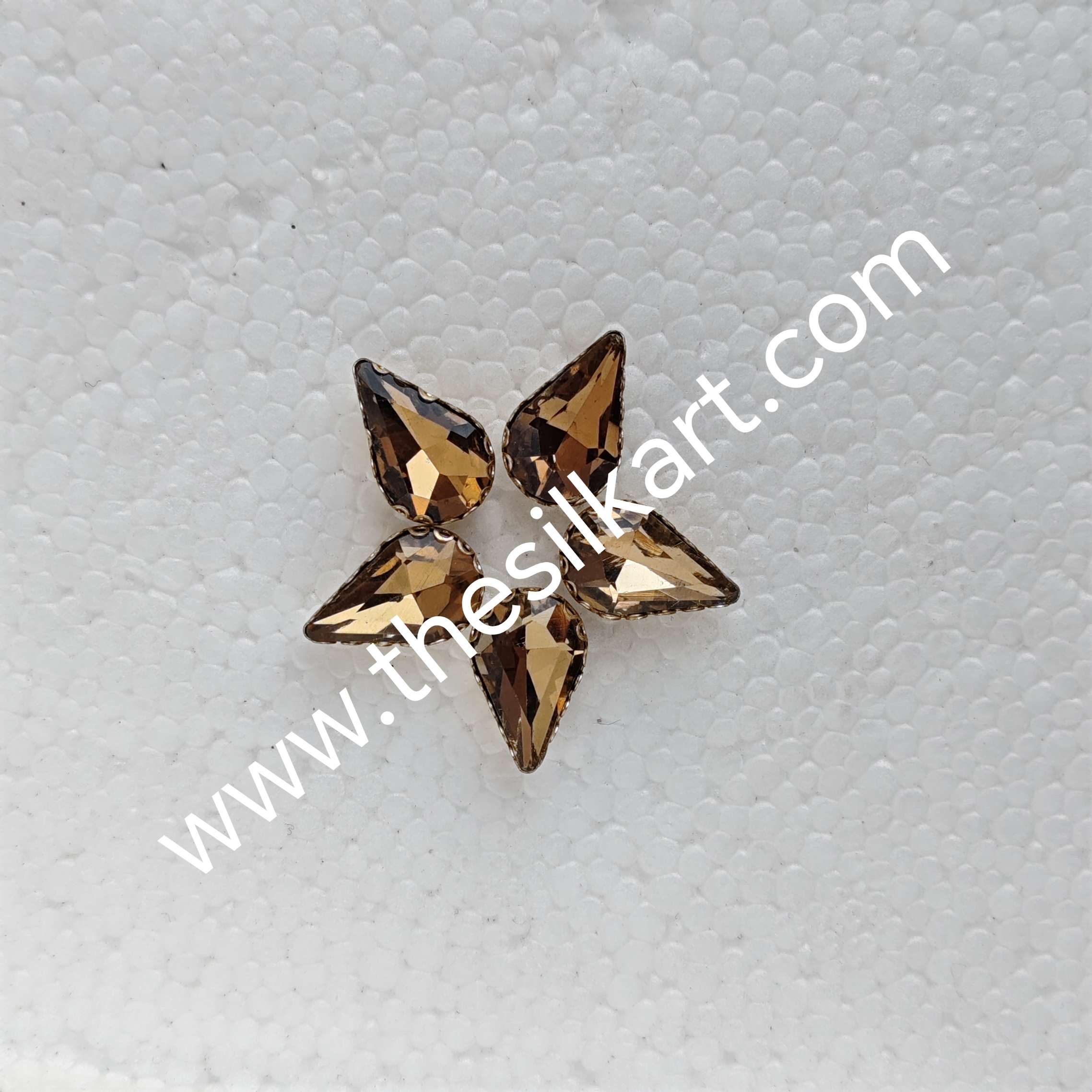 10*8 size drop shape gold colour clipstones